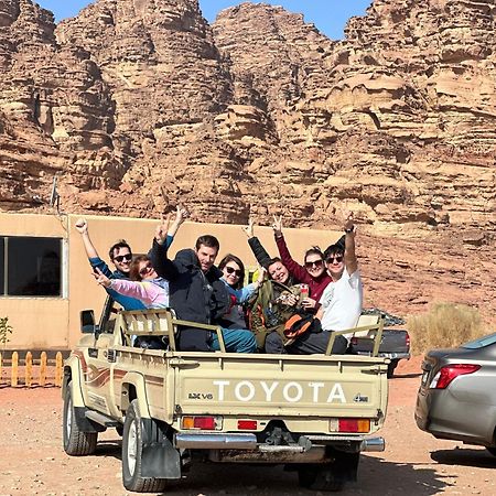 Wadi Rum Sunset Camp Exteriér fotografie